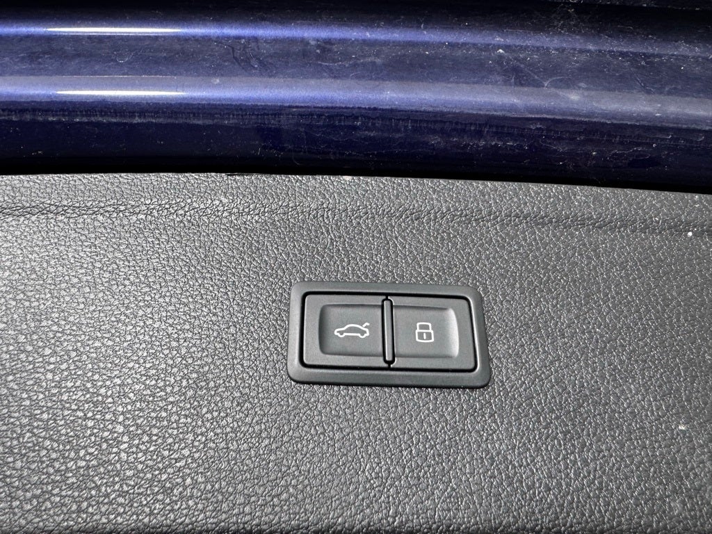 2023 Audi Q5 45 S line Prestige quattro