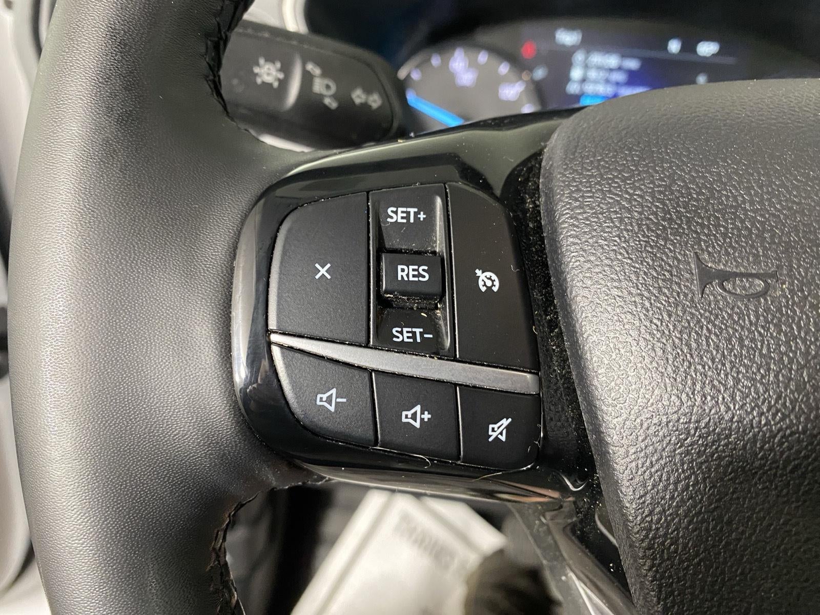 2022 Ford Escape SE Hybrid