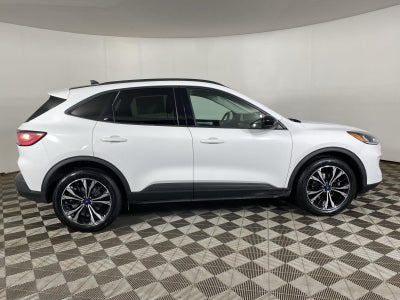 2022 Ford Escape SE Hybrid