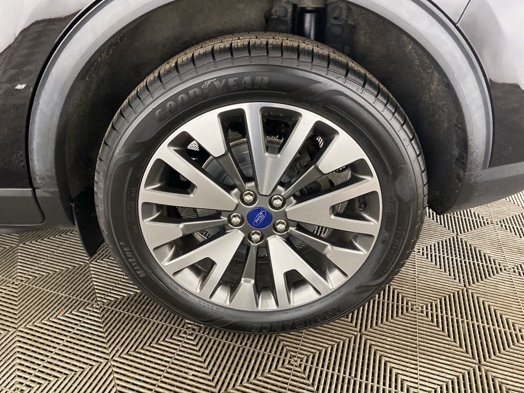 2020 Ford Escape Titanium