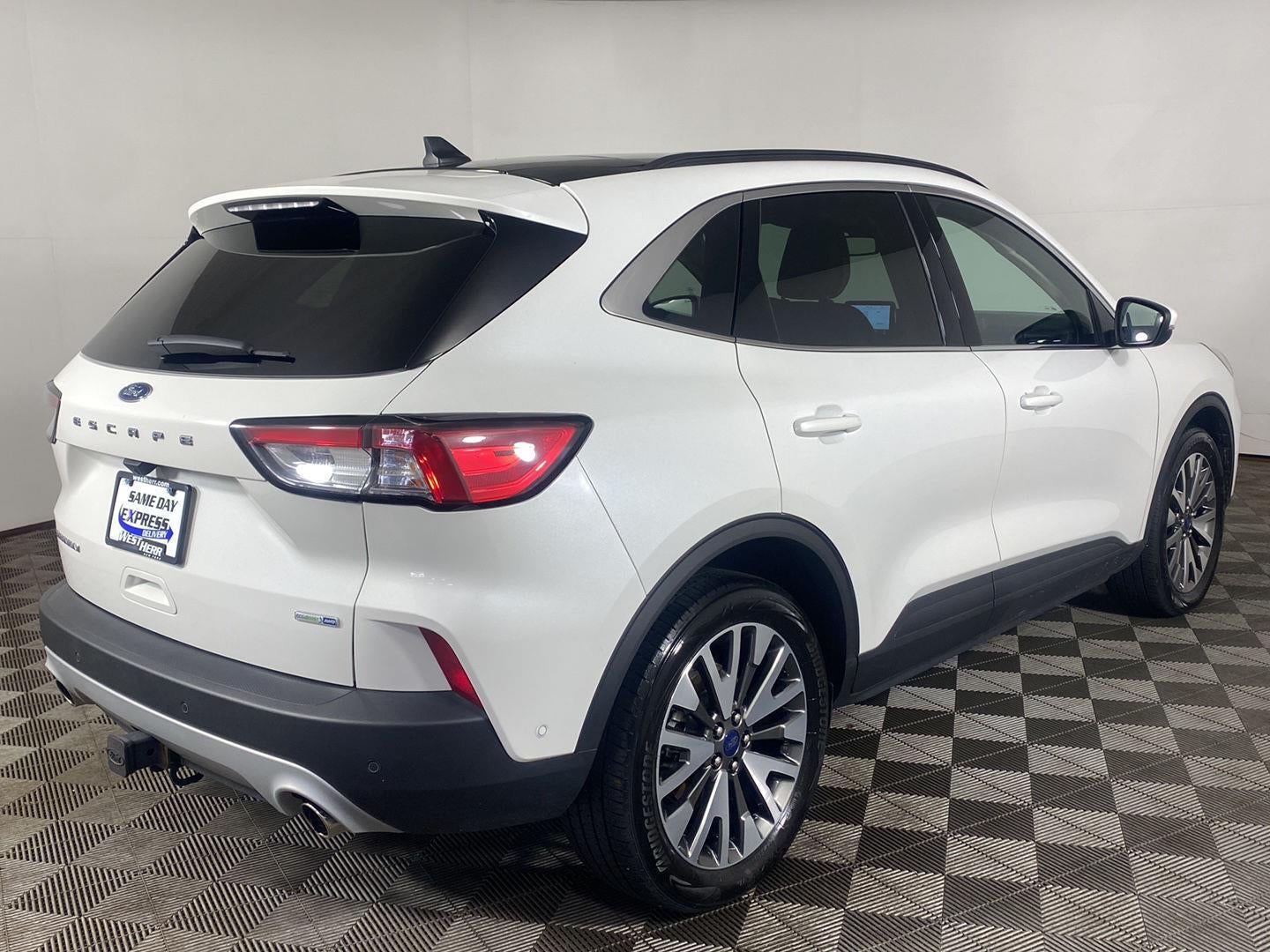 2020 Ford Escape Titanium