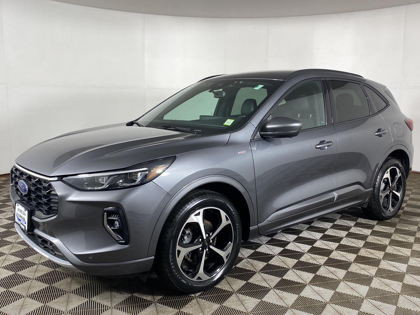 2023 Ford Escape ST-Line Elite