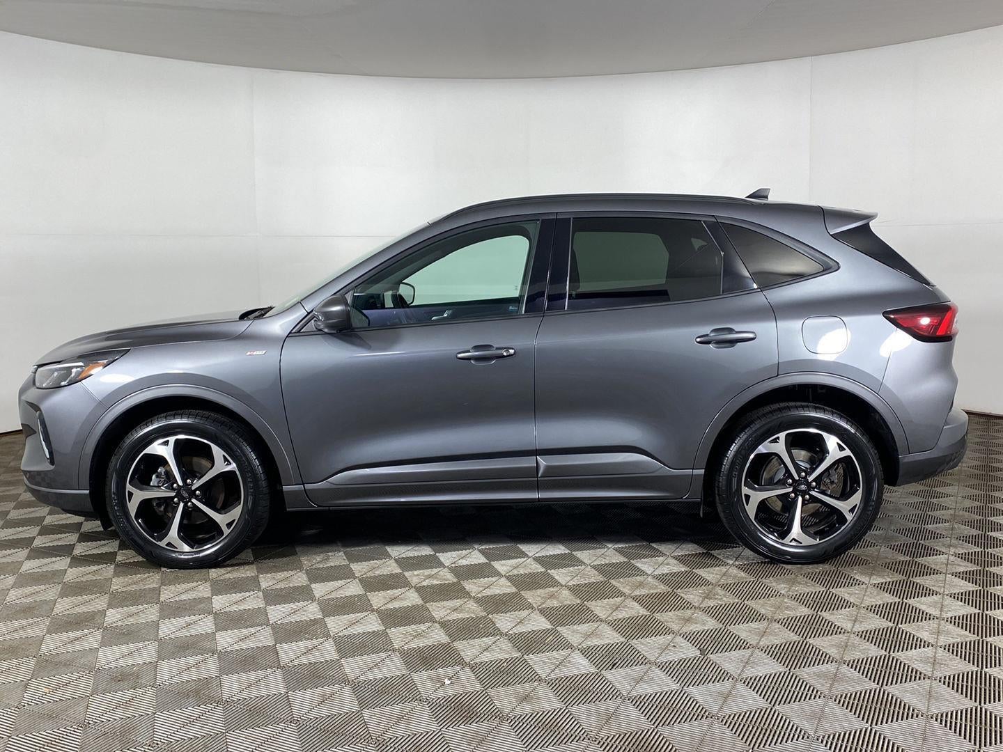 2023 Ford Escape ST-Line Elite