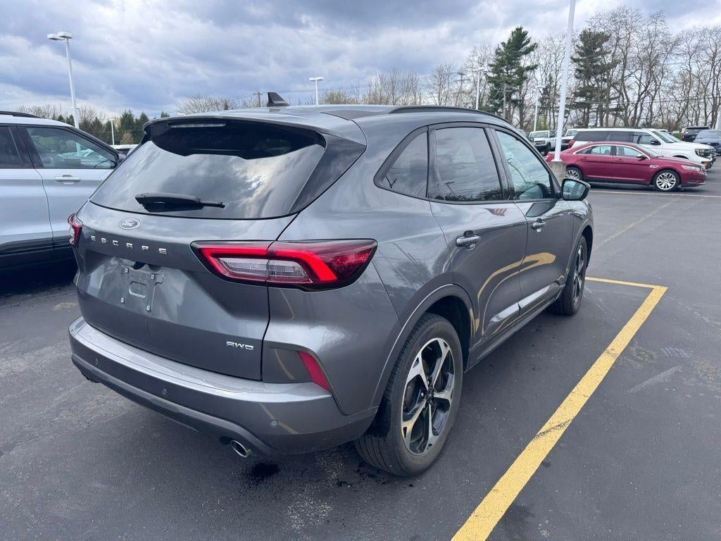 2023 Ford Escape ST-Line Elite