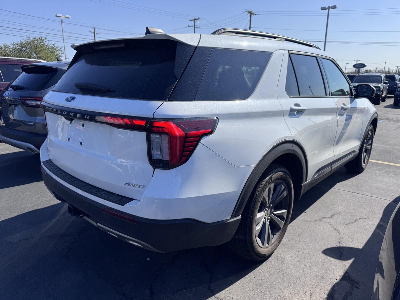 2026 Ford Explorer Active w/200A Pkg