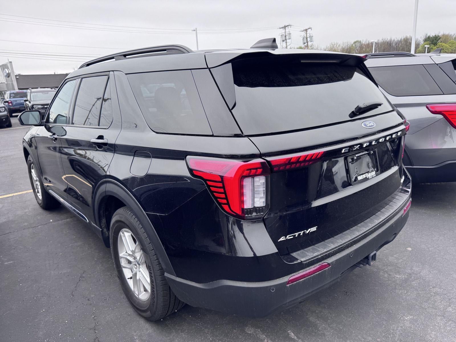 2025 Ford Explorer Active