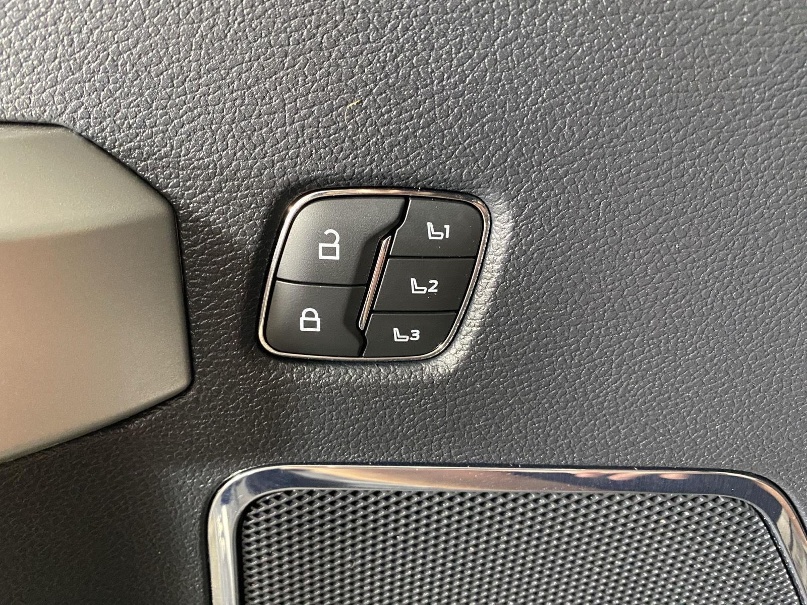 2022 Ford Super Duty F-250 Lariat