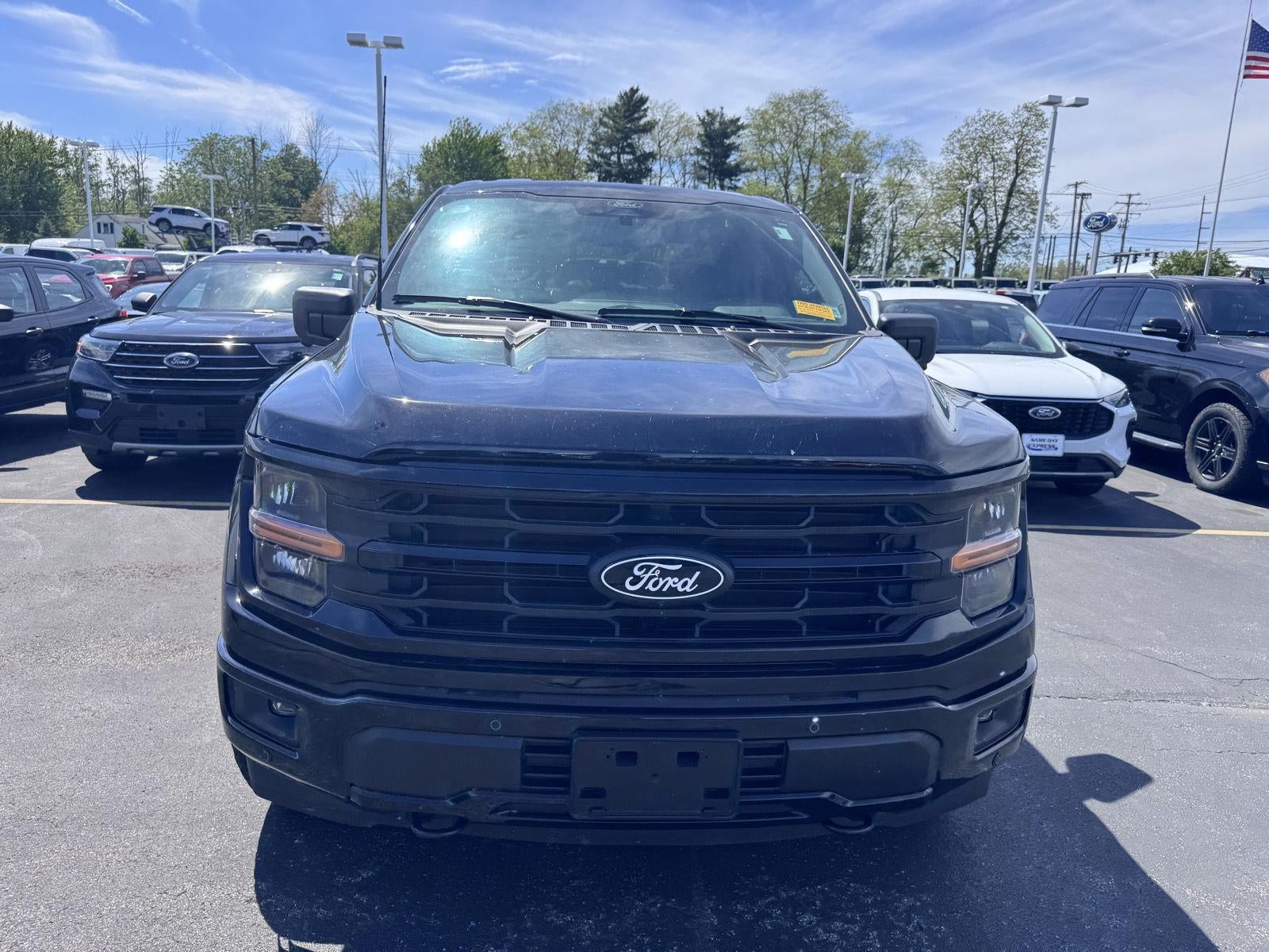 2025 Ford F-150 Base