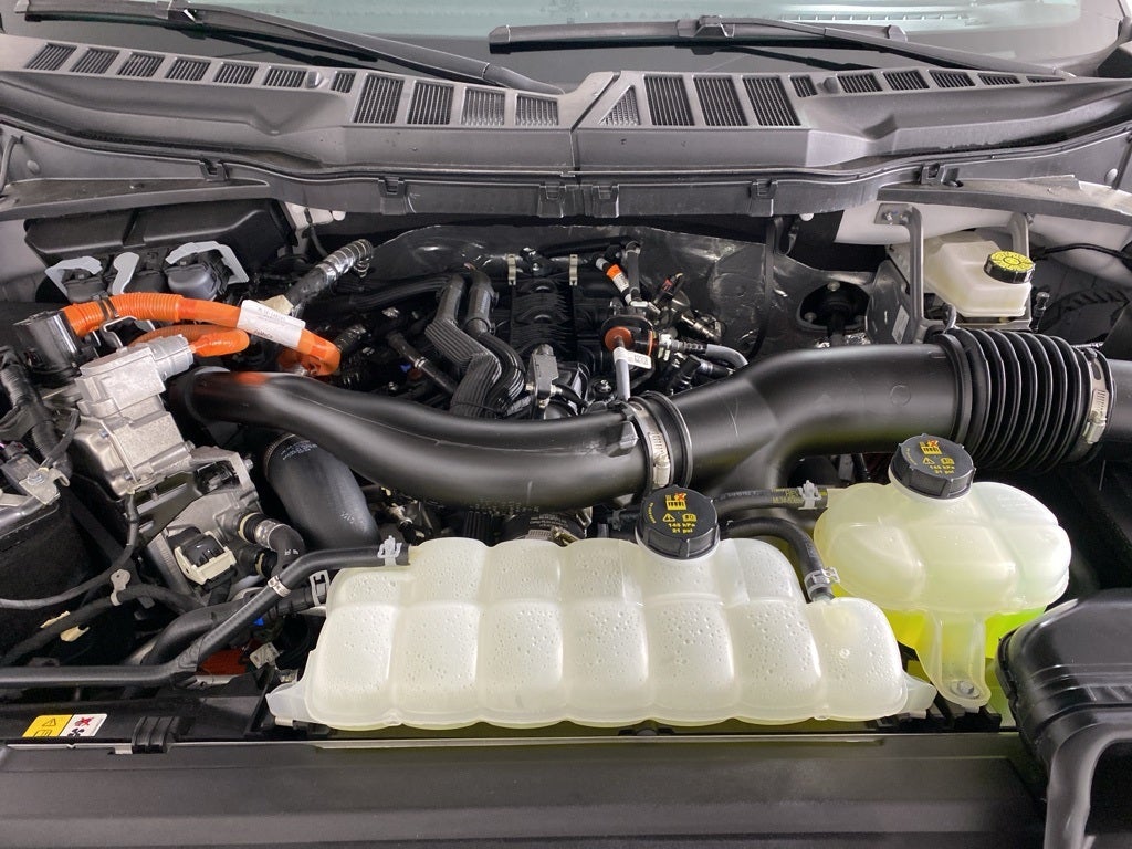 2025 Ford F-150 XLT SuperCrew