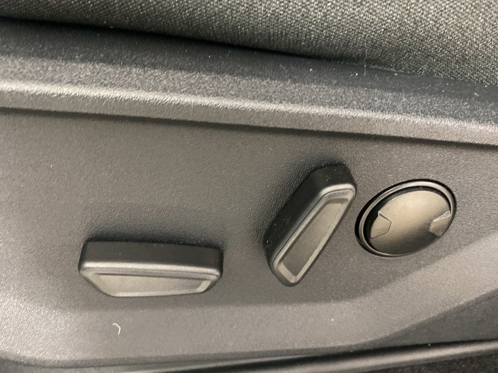 2025 Ford F-150 XLT SuperCrew