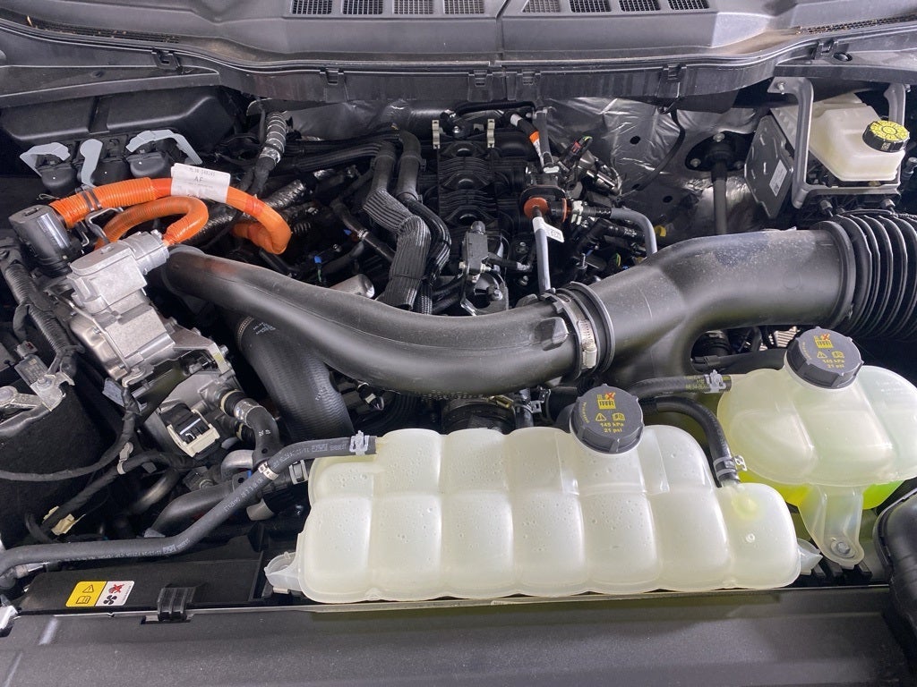 2025 Ford F-150 XLT SuperCrew