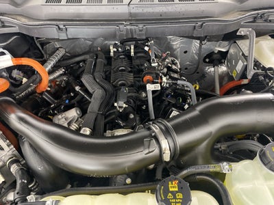 2025 Ford F-150 XLT SuperCrew