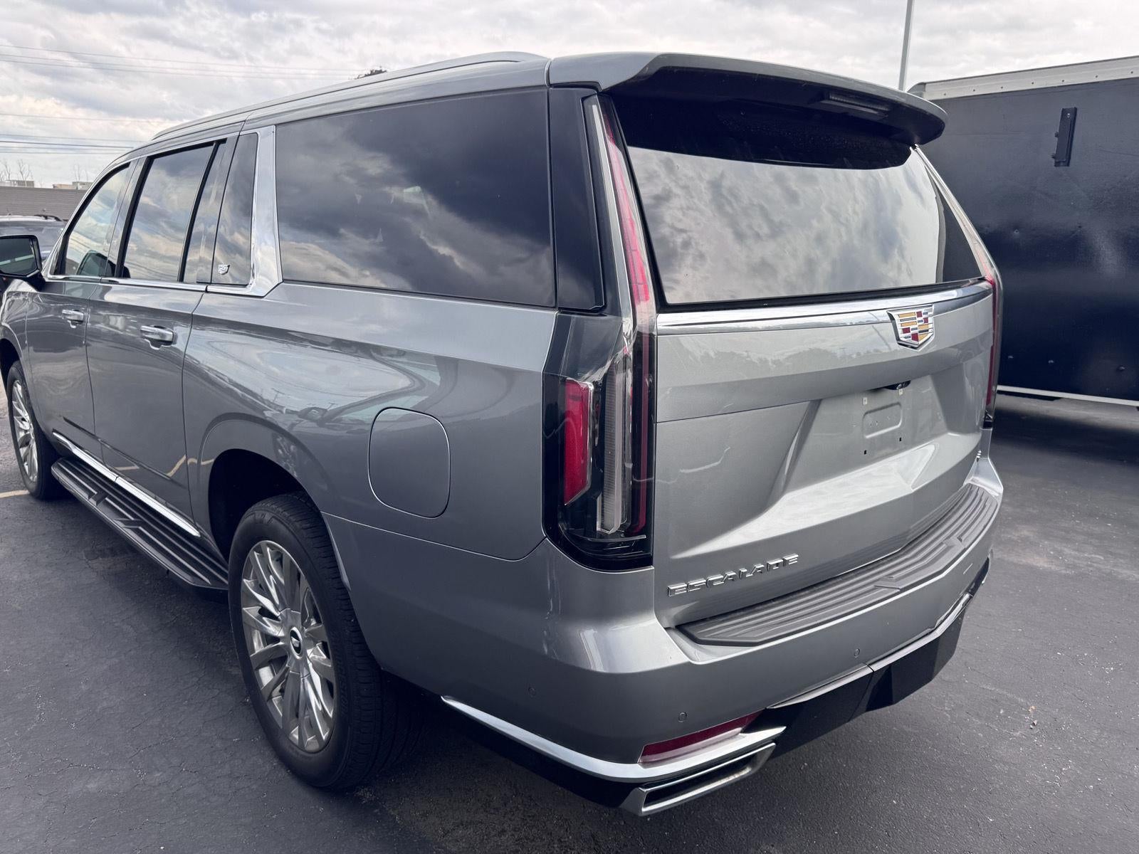 2023 Cadillac Escalade ESV 4WD Premium Luxury