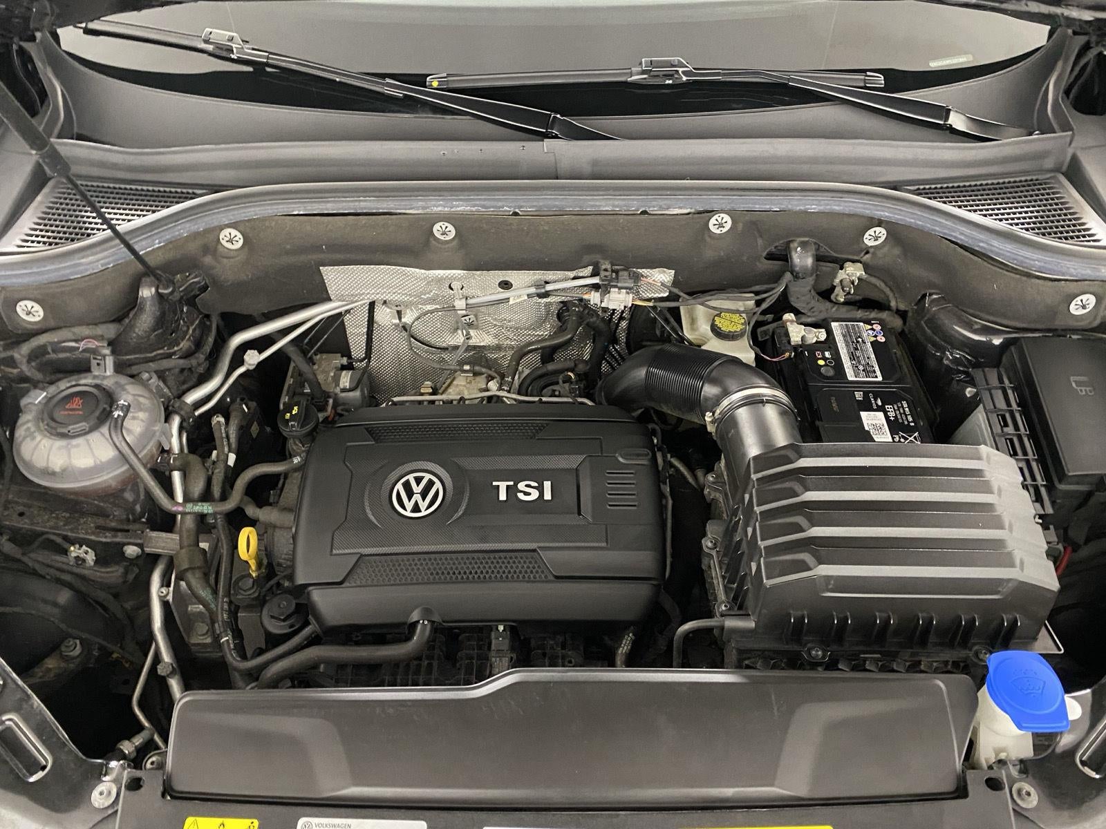 2023 Volkswagen Atlas Cross Sport 2.0T SEL R-Line Black