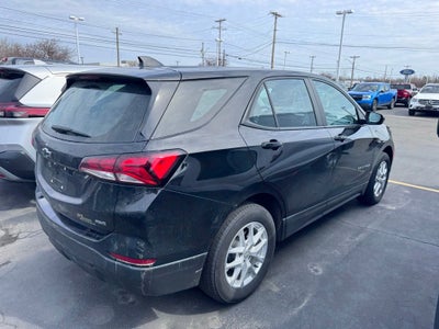2022 Chevrolet Equinox LS