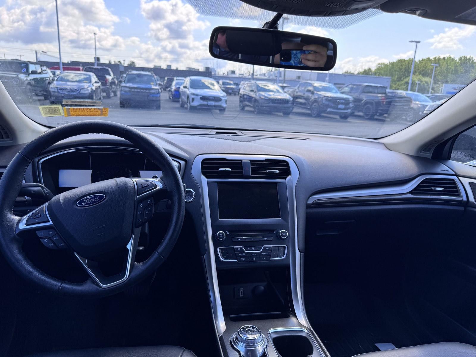 2017 Ford Fusion SE