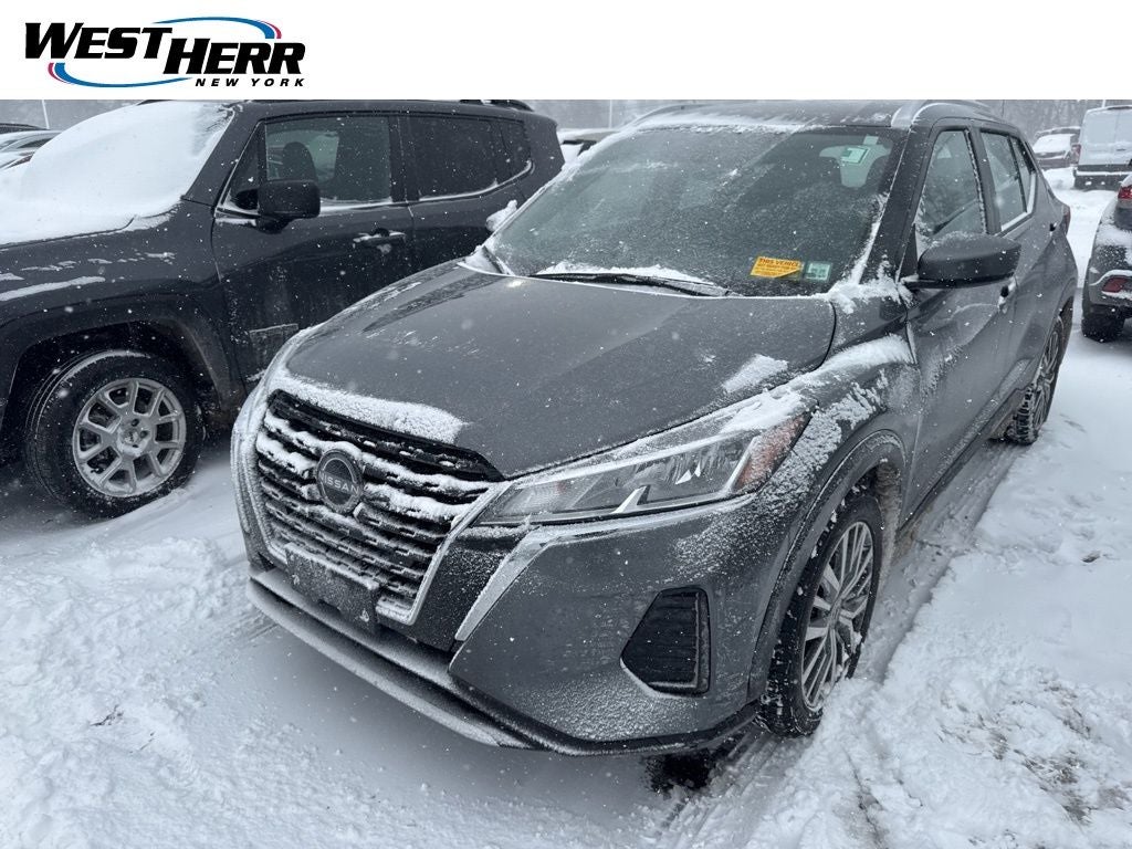 2023 Nissan Kicks SV