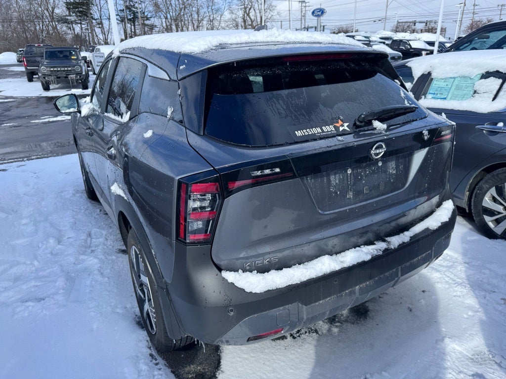 2025 Nissan Kicks SV