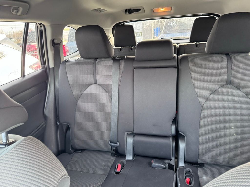 2022 Toyota Highlander LE