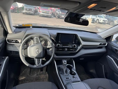 2022 Toyota Highlander LE