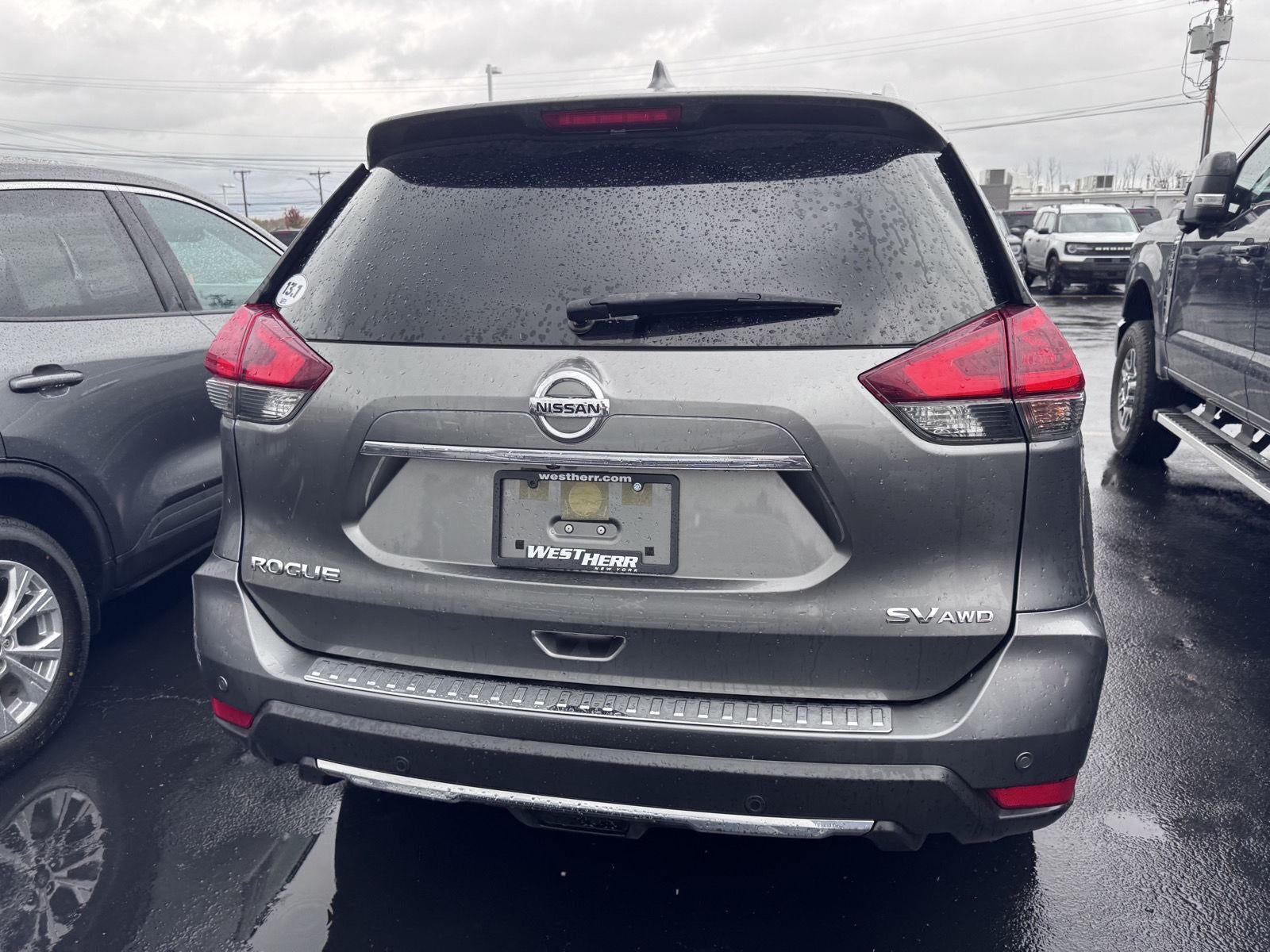 2020 Nissan Rogue SV