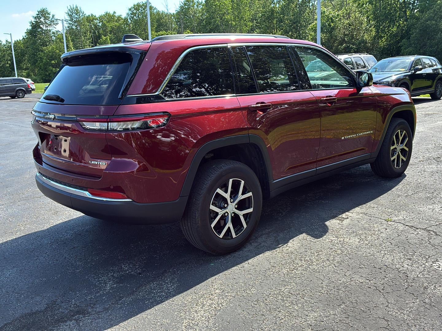 2023 Jeep Grand Cherokee Base