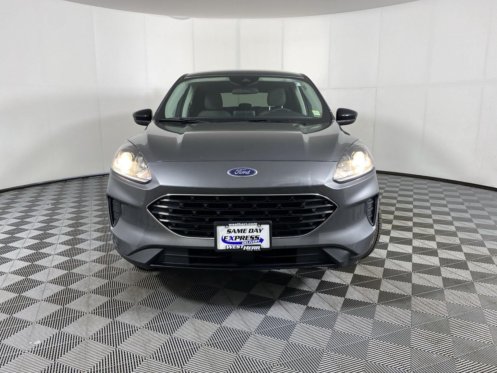 2022 Ford Escape SE Hybrid
