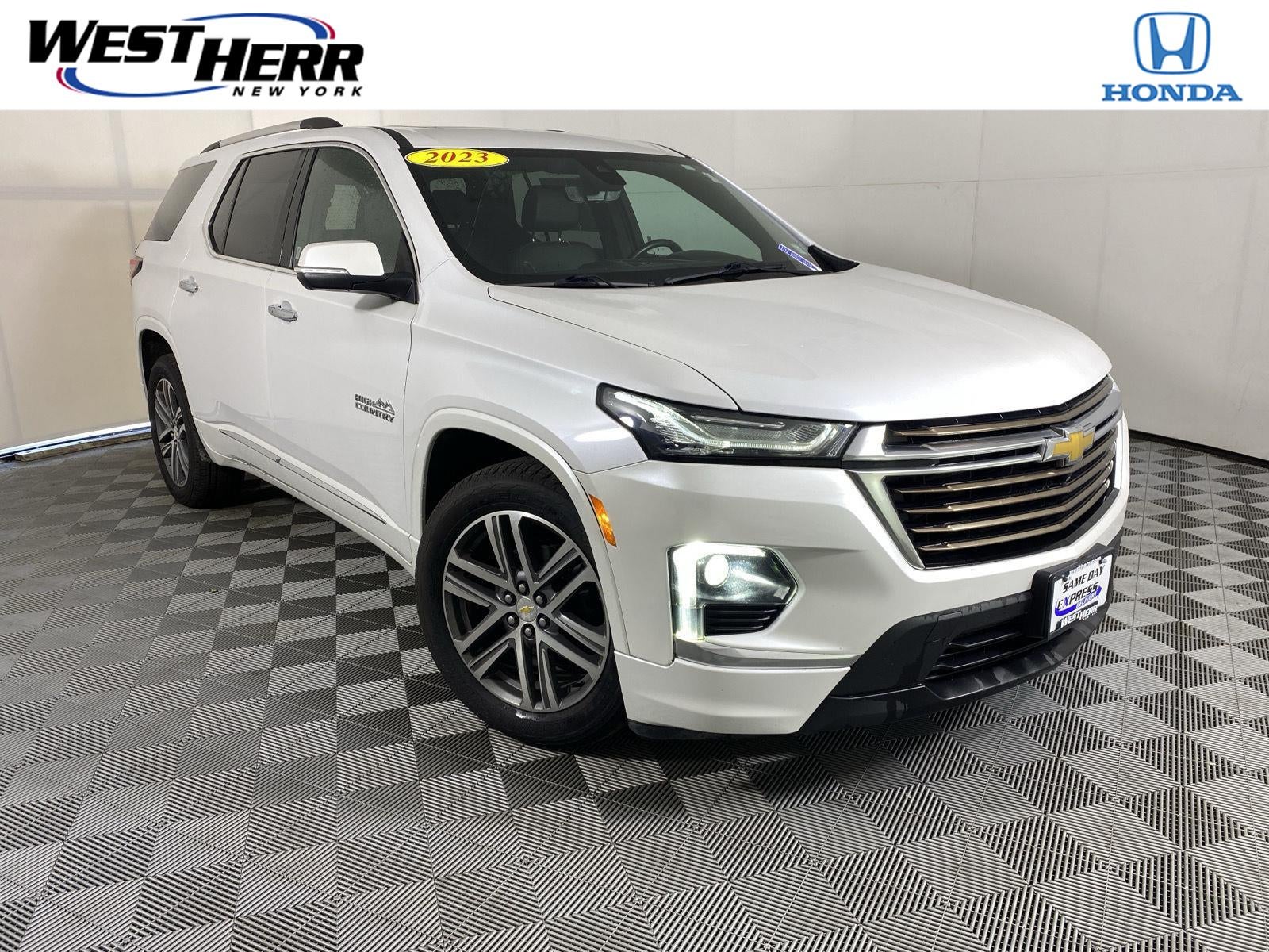 2023 Chevrolet Traverse High Country