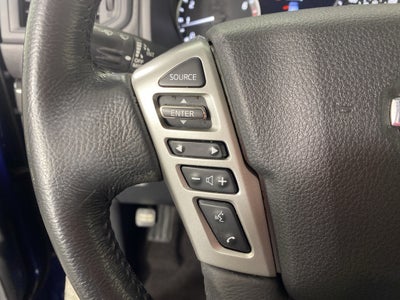 2022 Nissan Titan SV