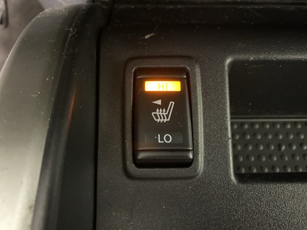 2022 Nissan Titan SV