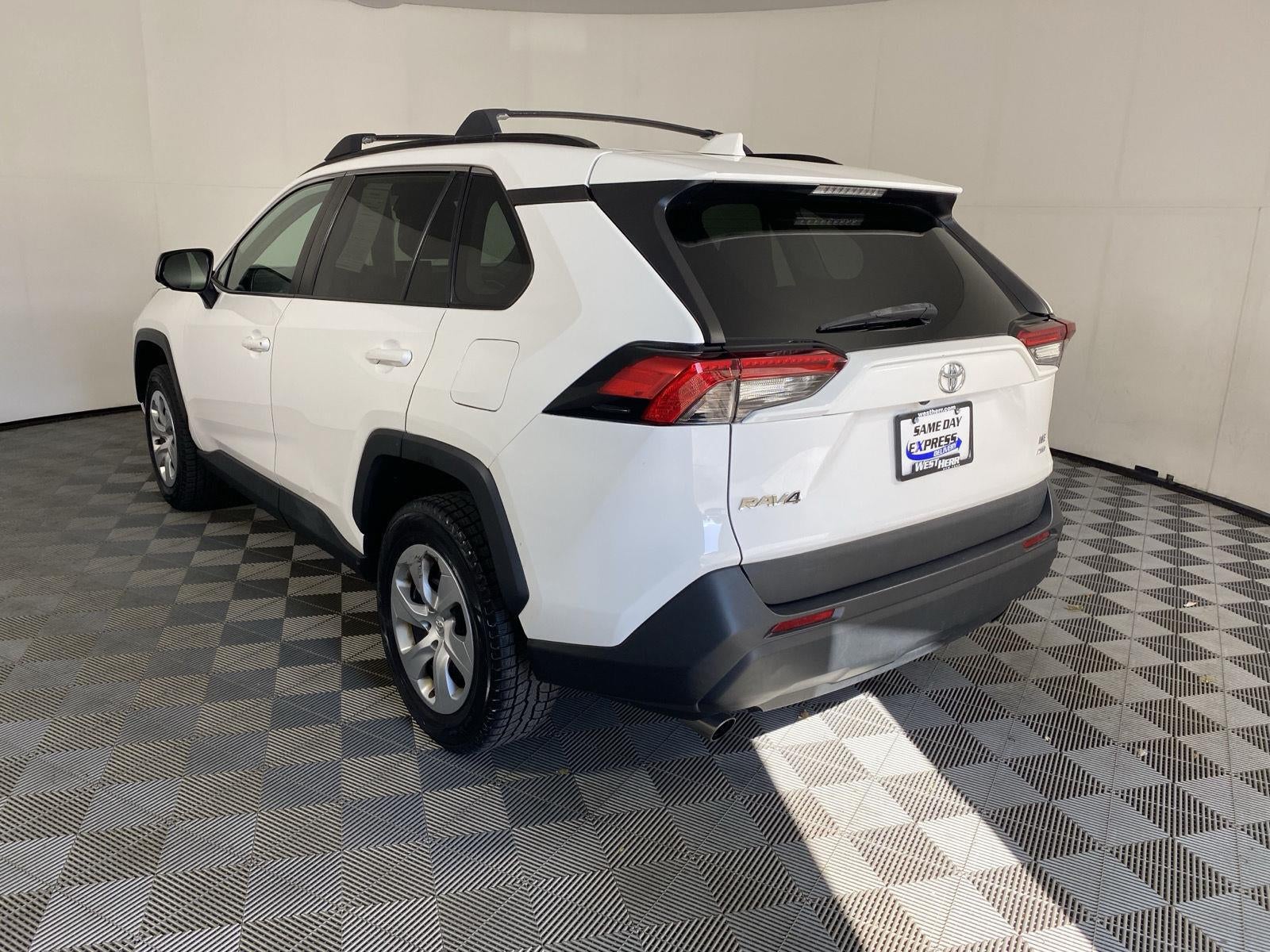 2021 Toyota RAV4 LE