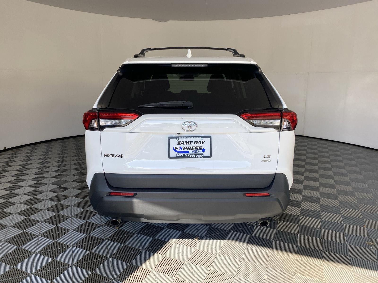 2021 Toyota RAV4 LE