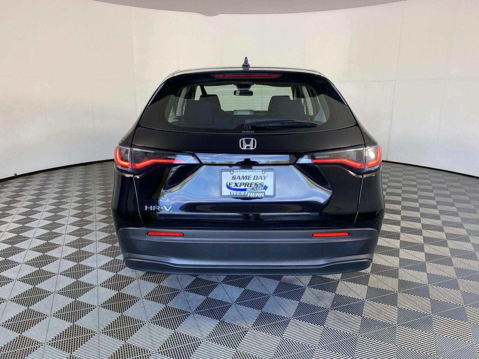 2023 Honda HR-V LX