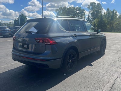 2024 Volkswagen Tiguan SE R-Line Black