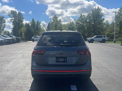 2024 Volkswagen Tiguan SE R-Line Black