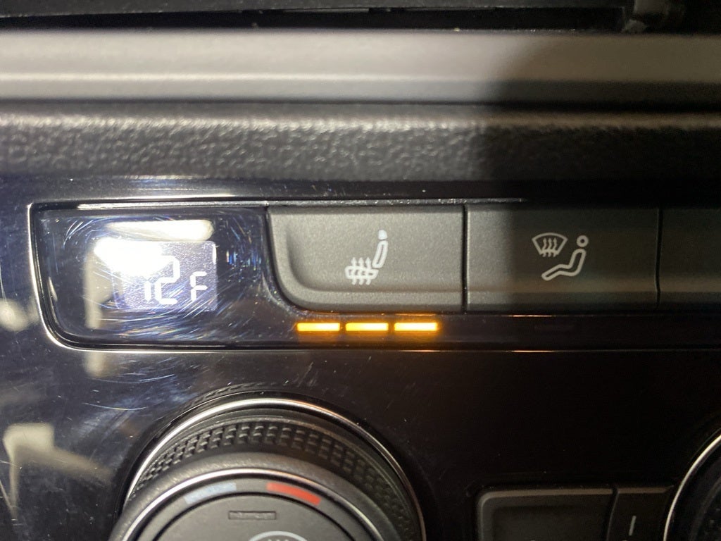 2023 Volkswagen Jetta GLI 2.0T Autobahn Manual