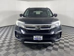 2022 Honda Pilot Touring w/Rear Captain's Chairs