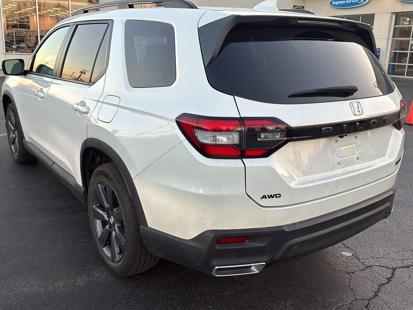 2025 Honda Pilot Sport