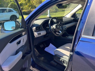 2025 Honda Pilot Base