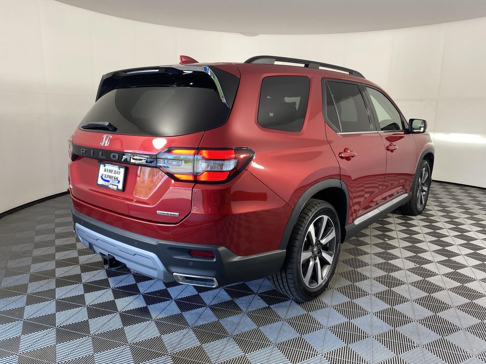 2024 Honda Pilot Touring