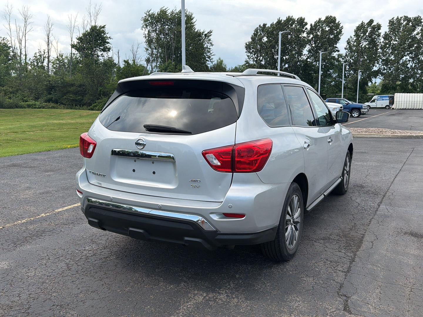2019 Nissan Pathfinder SV