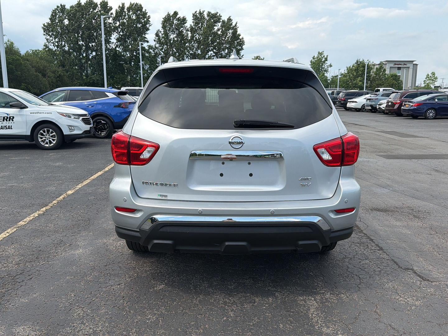 2019 Nissan Pathfinder SV