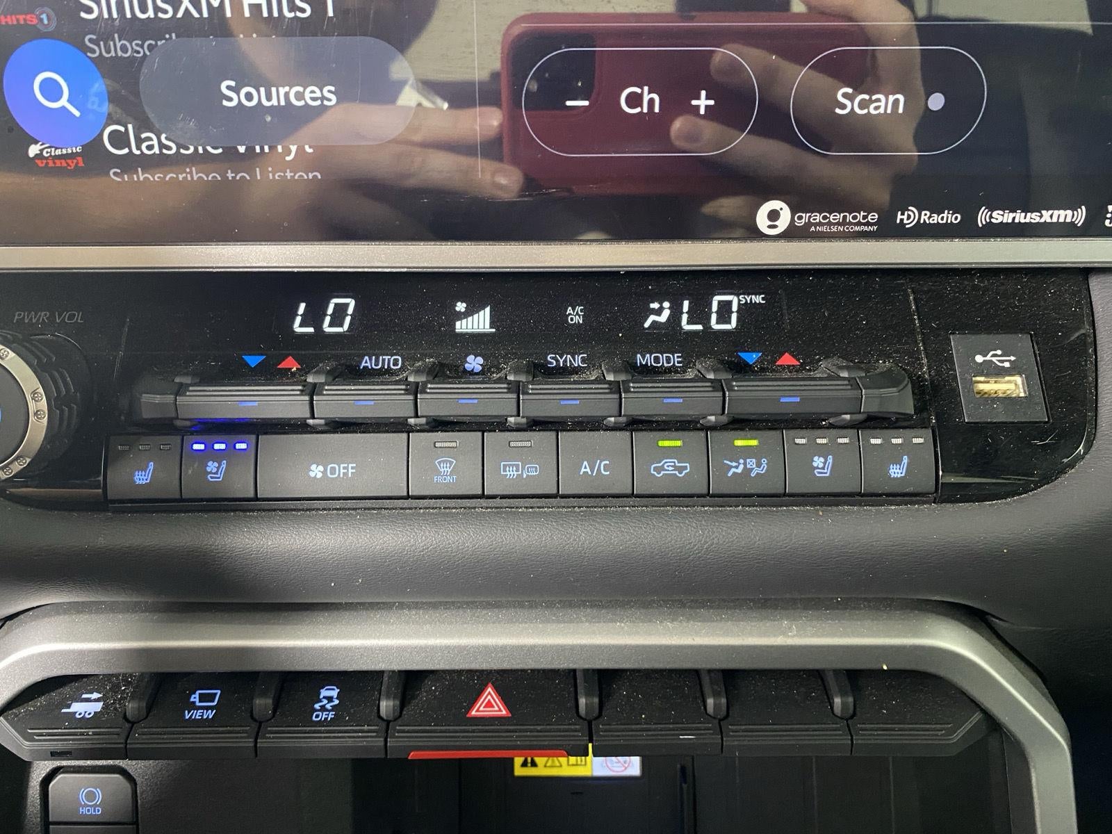 2024 Toyota Tundra Platinum HV