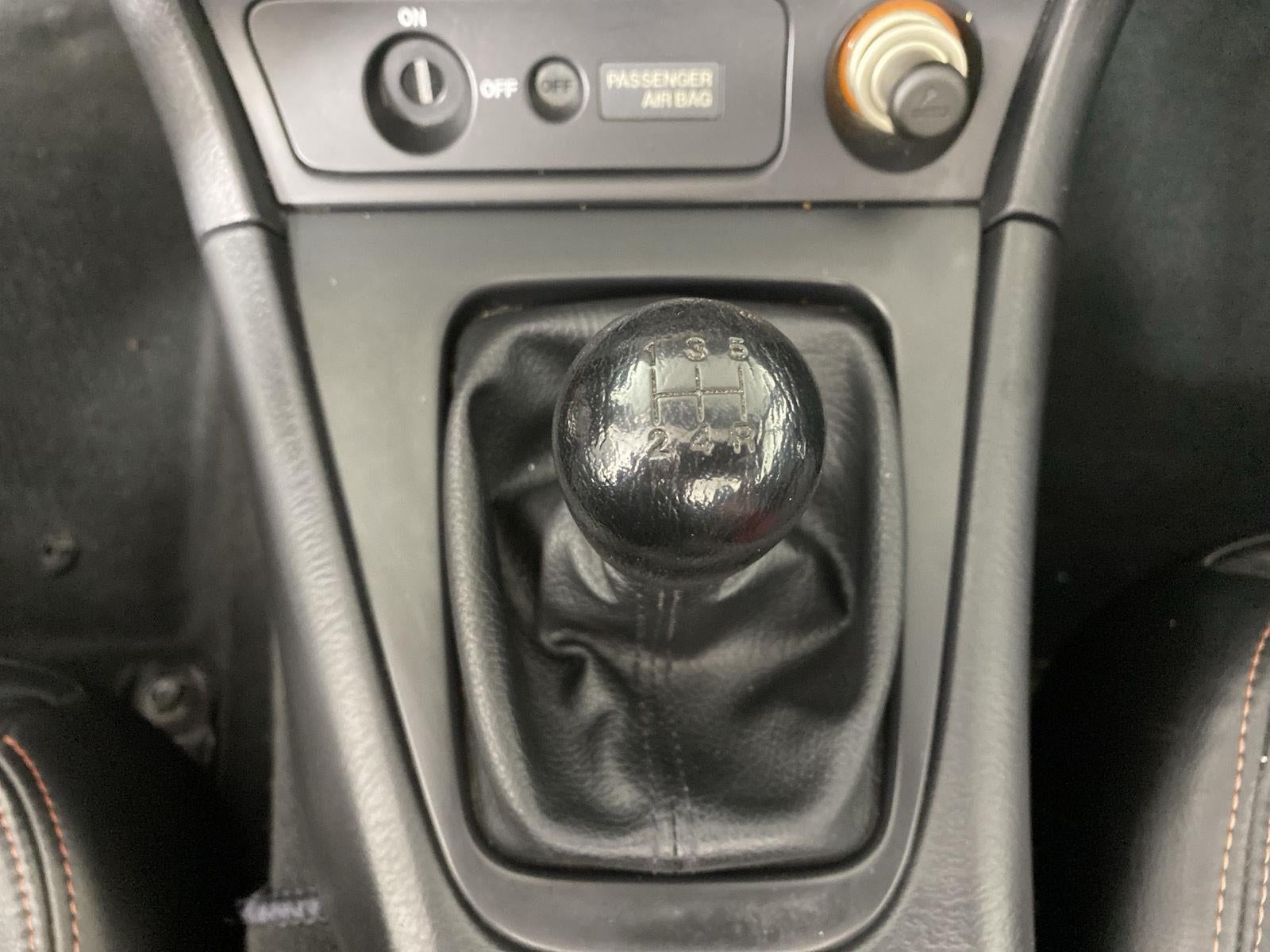 2001 Mazda Mazda MX-5 Miata Base