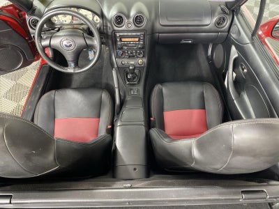 2001 Mazda Mazda MX-5 Miata Base
