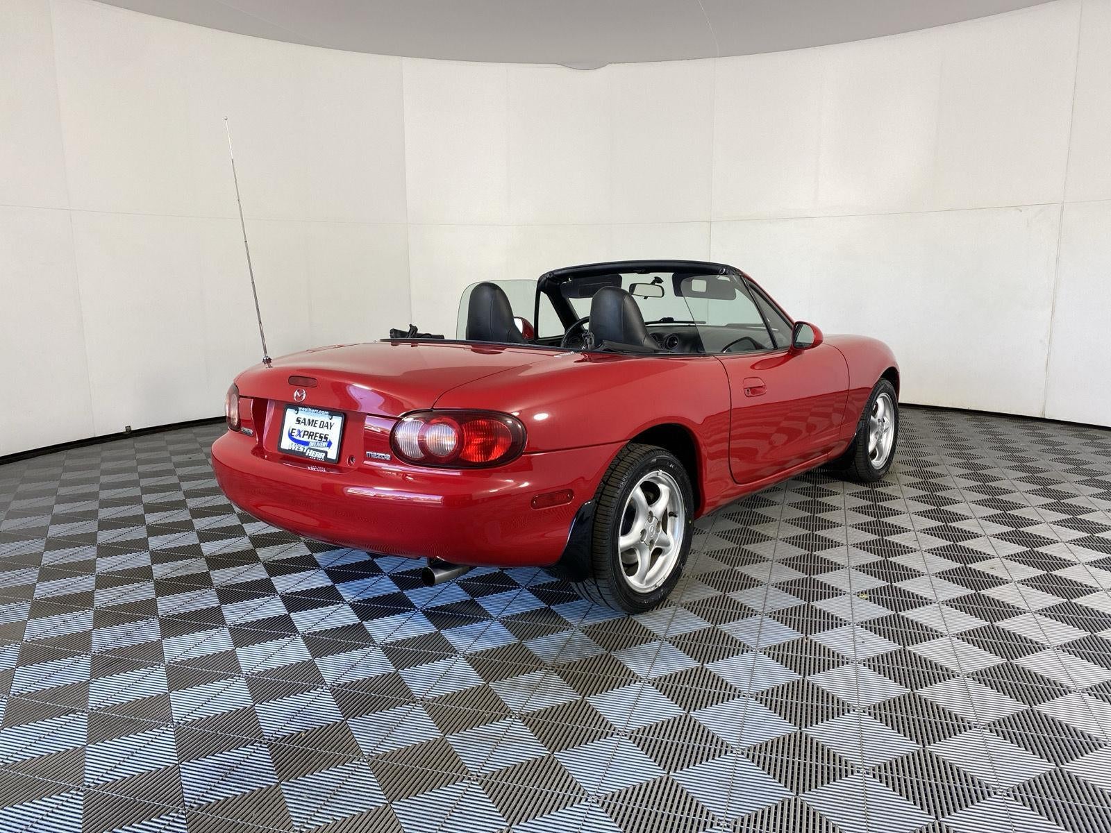 2001 Mazda Mazda MX-5 Miata Base