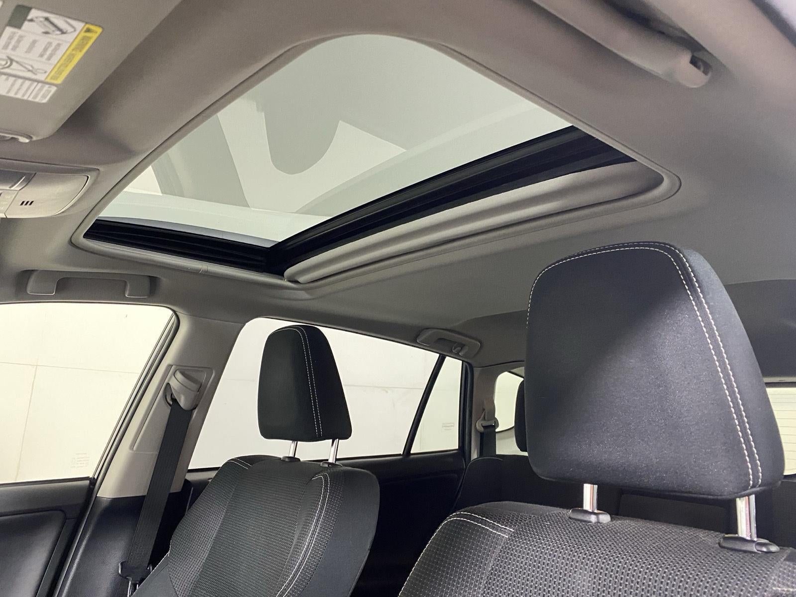 2017 Toyota RAV4 Hybrid XLE