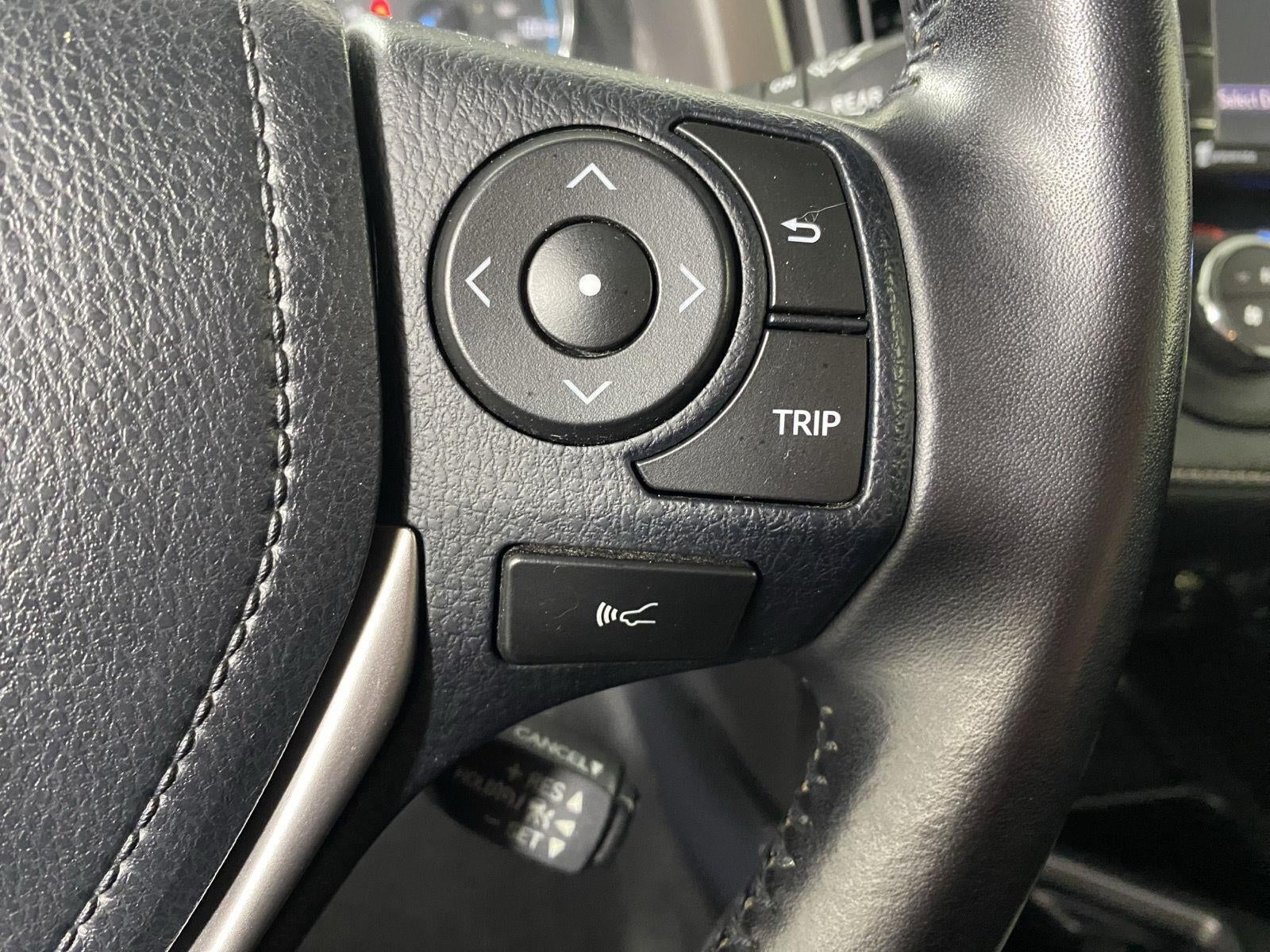 2017 Toyota RAV4 Hybrid XLE