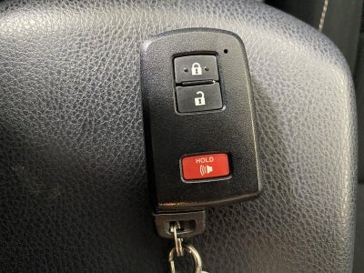 2017 Toyota RAV4 Hybrid XLE
