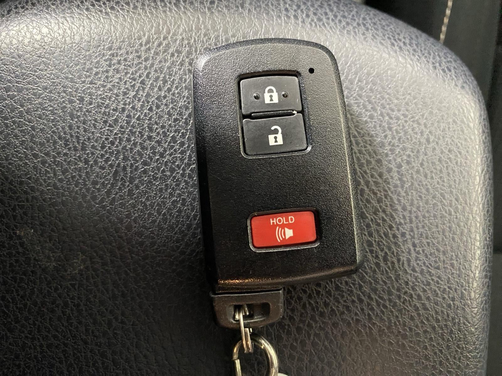 2017 Toyota RAV4 Hybrid XLE